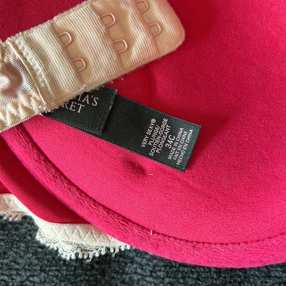 Victoria’s Secret Very Sexy Push-Up Bundle 34C - Picture 7 of 8